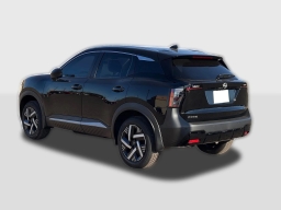 Nissan Kicks SV FWD 2026