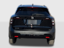 Nissan Kicks SV FWD 2026
