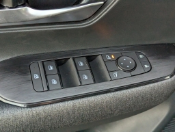Nissan Kicks SV FWD 2026