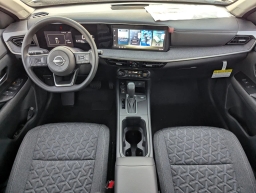 Nissan Kicks SV FWD 2026