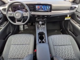 Nissan Kicks SV FWD 2026