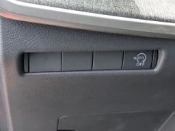 Nissan Kicks SV FWD 2026