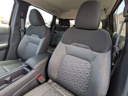 Nissan Kicks SV FWD 2026