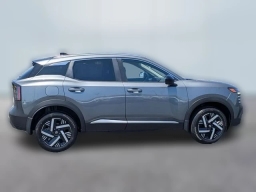 Nissan Kicks SV FWD 2026