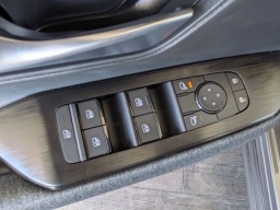 Nissan Kicks SV FWD 2026