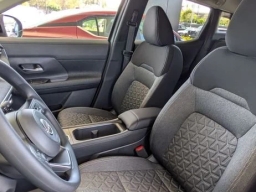 Nissan Kicks SV FWD 2026