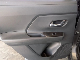 Nissan Kicks SV FWD 2026