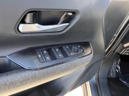 Nissan Kicks SV FWD 2026