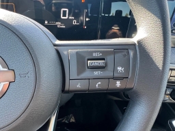 Nissan Kicks SV FWD 2026