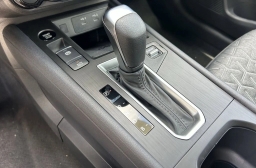Nissan Kicks SV FWD 2026