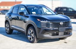 Nissan Kicks SV FWD 2026