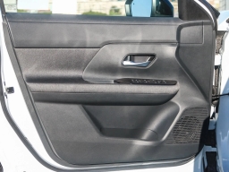 Nissan Kicks SV FWD 2026