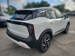 Nissan Kicks SV FWD 2026