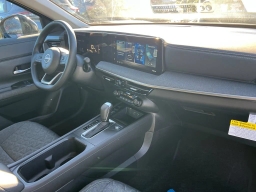 Nissan Kicks SV FWD 2026