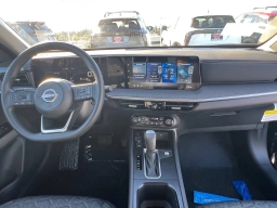 Nissan Kicks SV FWD 2026
