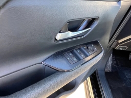 Nissan Kicks SV FWD 2026
