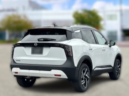 Nissan Kicks SV FWD 2026