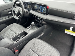 Nissan Kicks SV FWD 2026
