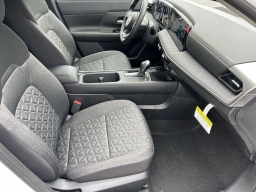 Nissan Kicks SV FWD 2026