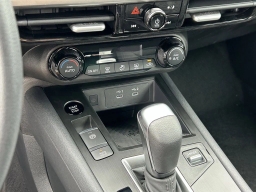 Nissan Kicks SV FWD 2026