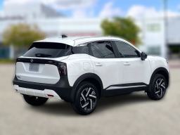 Nissan Kicks SV FWD 2026