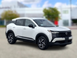 Nissan Kicks SV FWD 2026