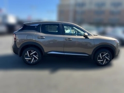 Nissan Kicks SV FWD 2026
