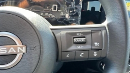 Nissan Kicks SV FWD 2026