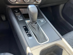Nissan Kicks SV FWD 2026