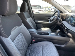 Nissan Kicks SV FWD 2026