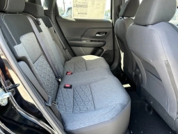 Nissan Kicks SV FWD 2026