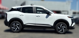 Nissan Kicks SV FWD 2026