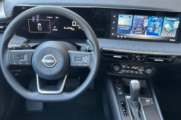 Nissan Kicks SV FWD 2026