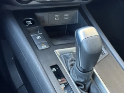 Nissan Kicks SV FWD 2026