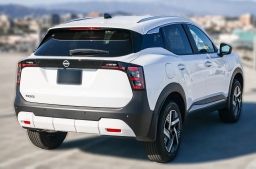 Nissan Kicks SV FWD 2026