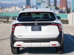 Nissan Kicks SV FWD 2026