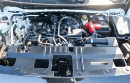 Nissan Kicks SV FWD 2026