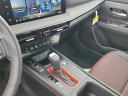 Nissan Kicks SR FWD 2026