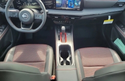 Nissan Kicks SR FWD 2026