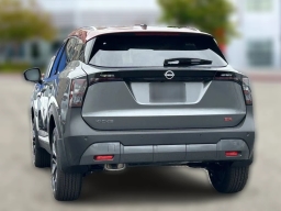 Nissan Kicks SR FWD 2026
