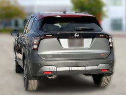 Nissan Kicks SR FWD 2026