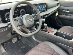 Nissan Kicks SR FWD 2026