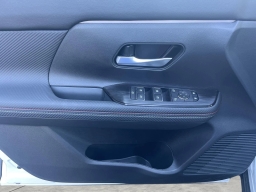 Nissan Kicks SR AWD 2026