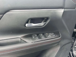 Nissan Kicks SR AWD 2026