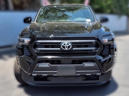 Toyota Tacoma 2WD SR5 Double Cab 5' Bed AT (Natl) 2026