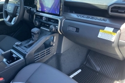 Toyota Tacoma 2WD TRD Sport Double Cab 6' Bed AT (Natl) 2026