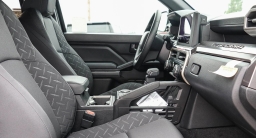 Toyota Tacoma 2WD SR5 Double Cab 5' Bed AT (GS) 2026