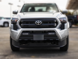 Toyota Tacoma 2WD SR5 Double Cab 6' Bed AT (Natl) 2026