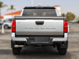 Toyota Tacoma 2WD SR5 Double Cab 6' Bed AT (Natl) 2026