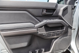 Toyota Tacoma 2WD SR5 Double Cab 6' Bed AT (Natl) 2026